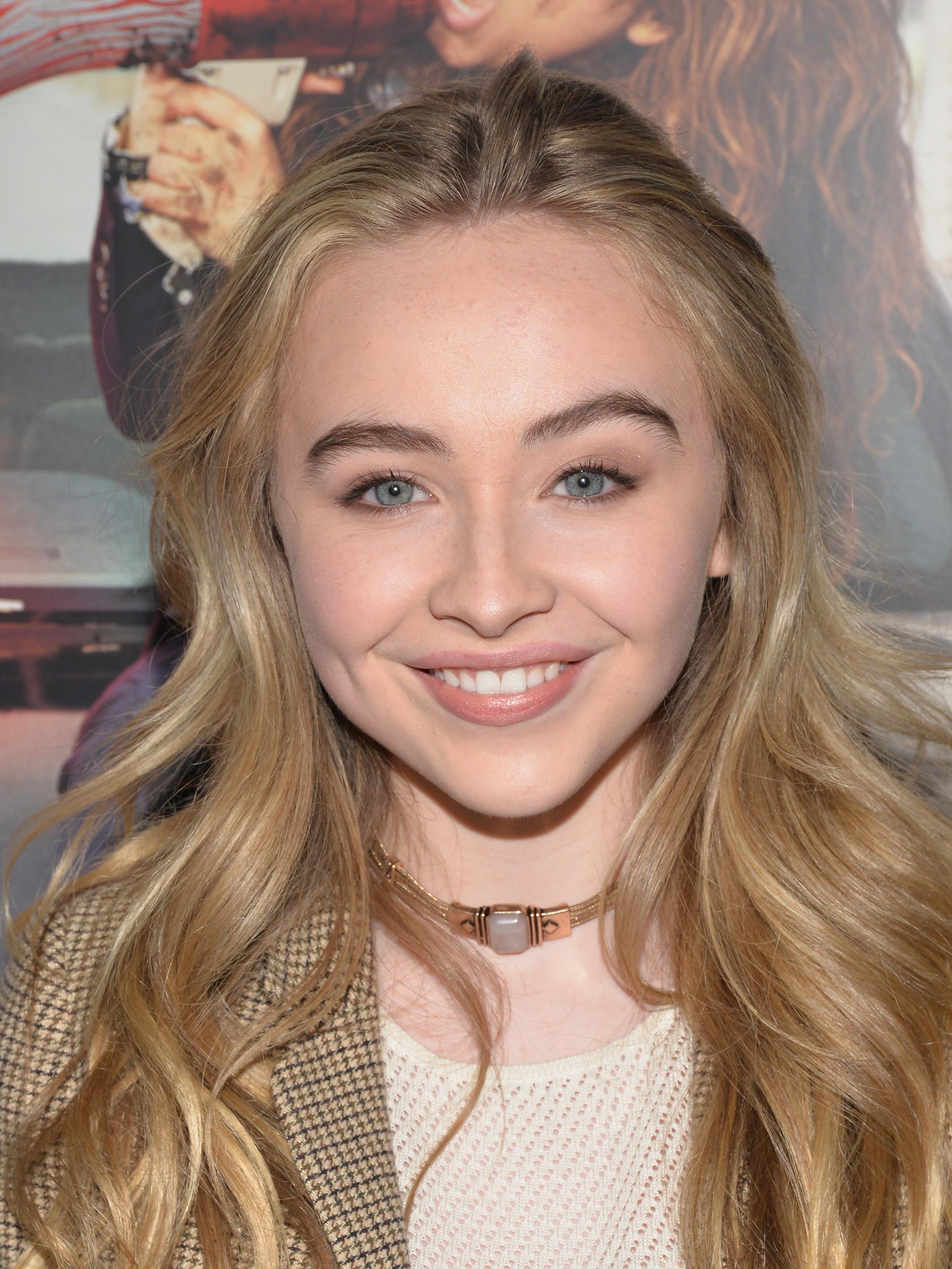 dhd-pre_0005.jpg dhd-pre_0005.jpg