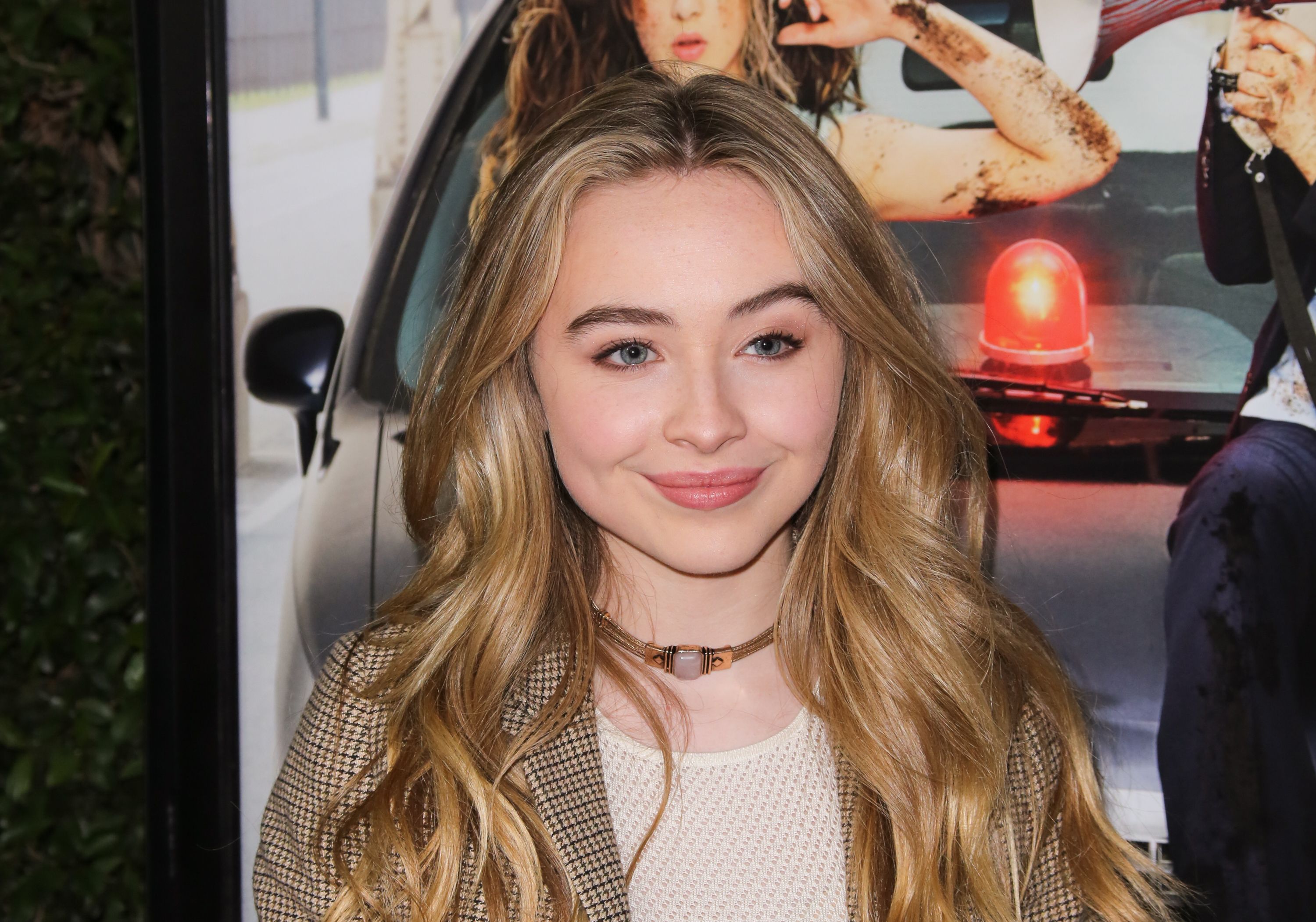 dhd-pre_0006.jpg dhd-pre_0006.jpg