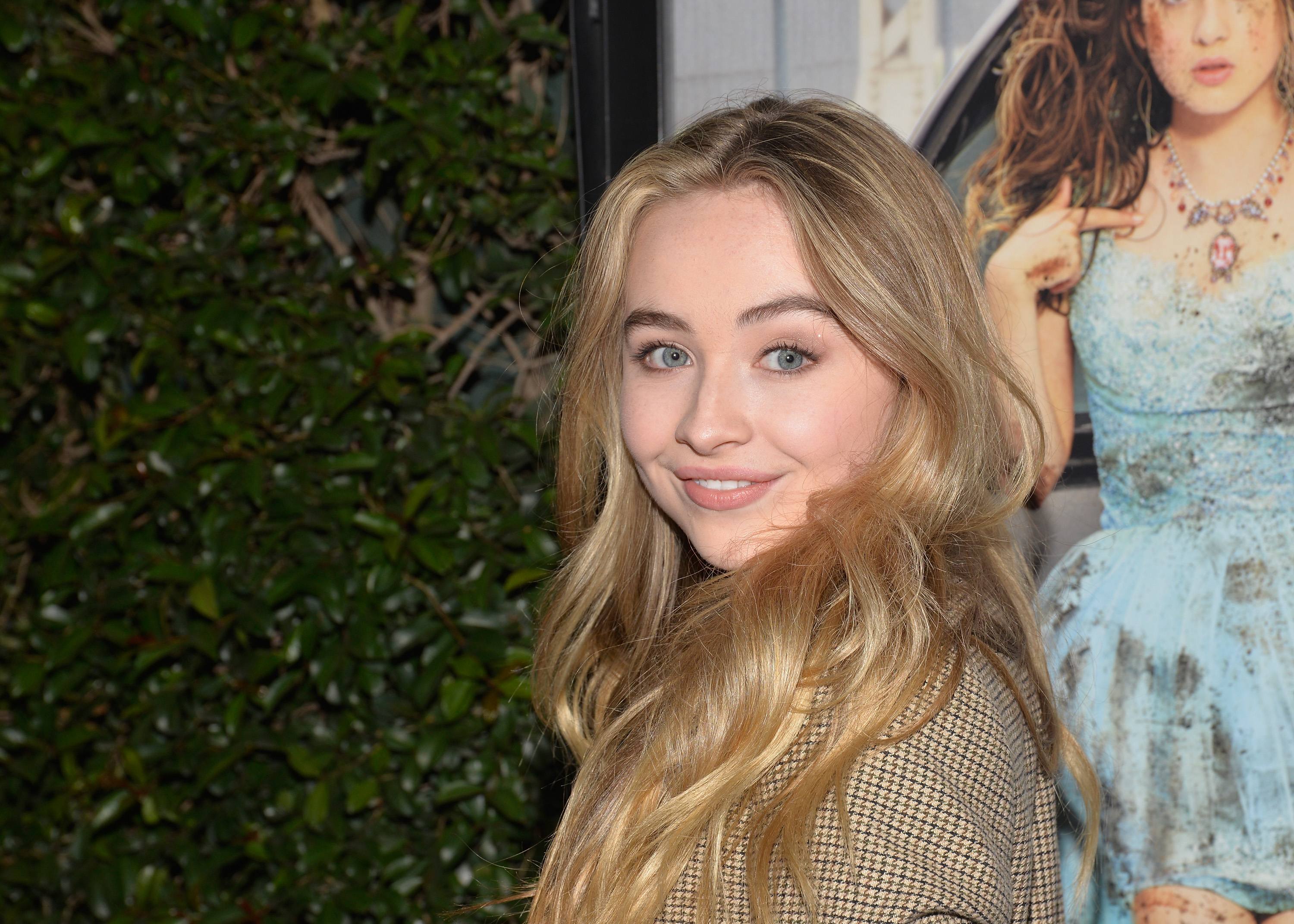 dhd-pre_0015.jpg dhd-pre_0015.jpg