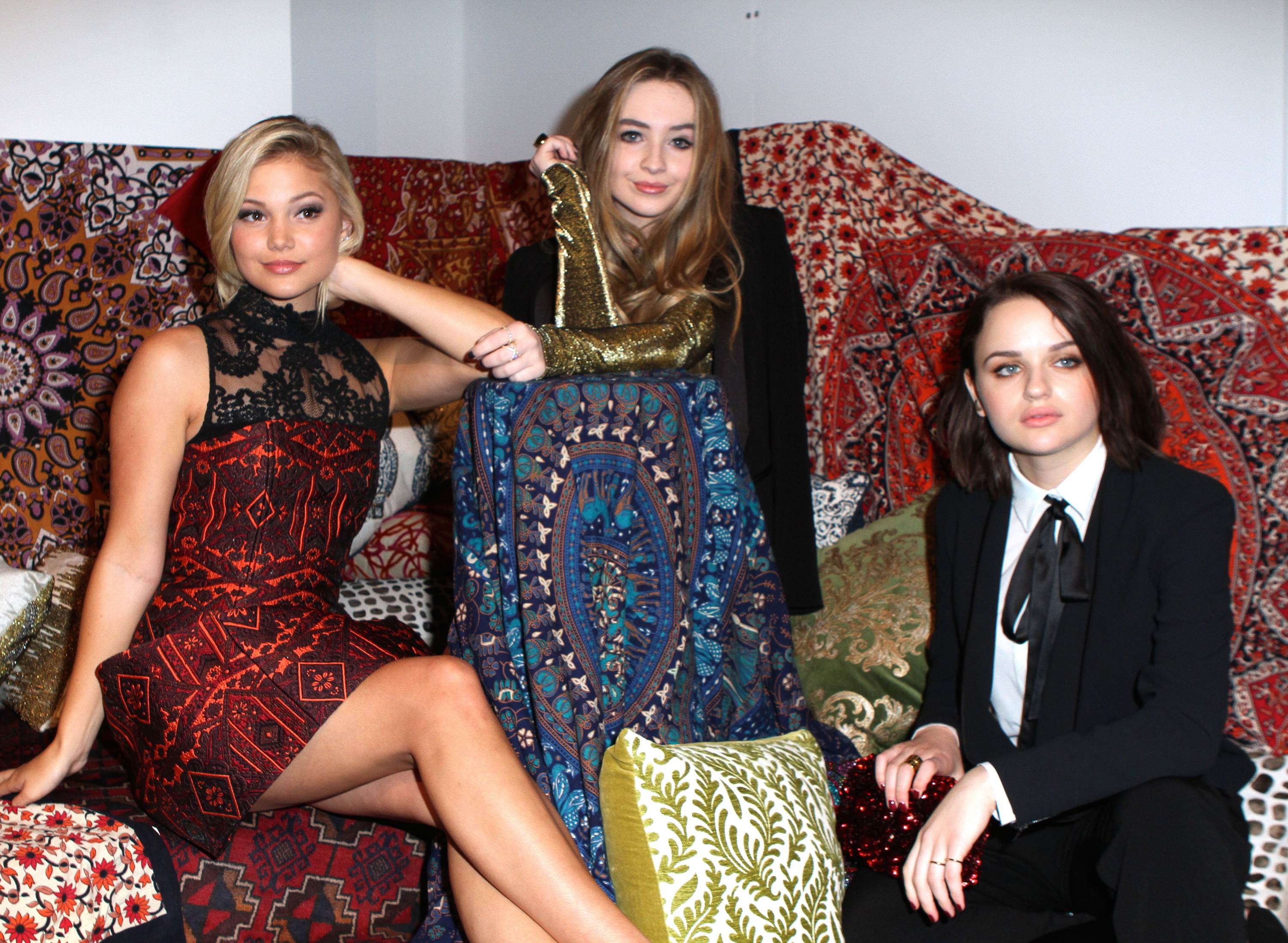 15nyfw-ao-inside_001.jpg 15nyfw-ao-inside_001.jpg