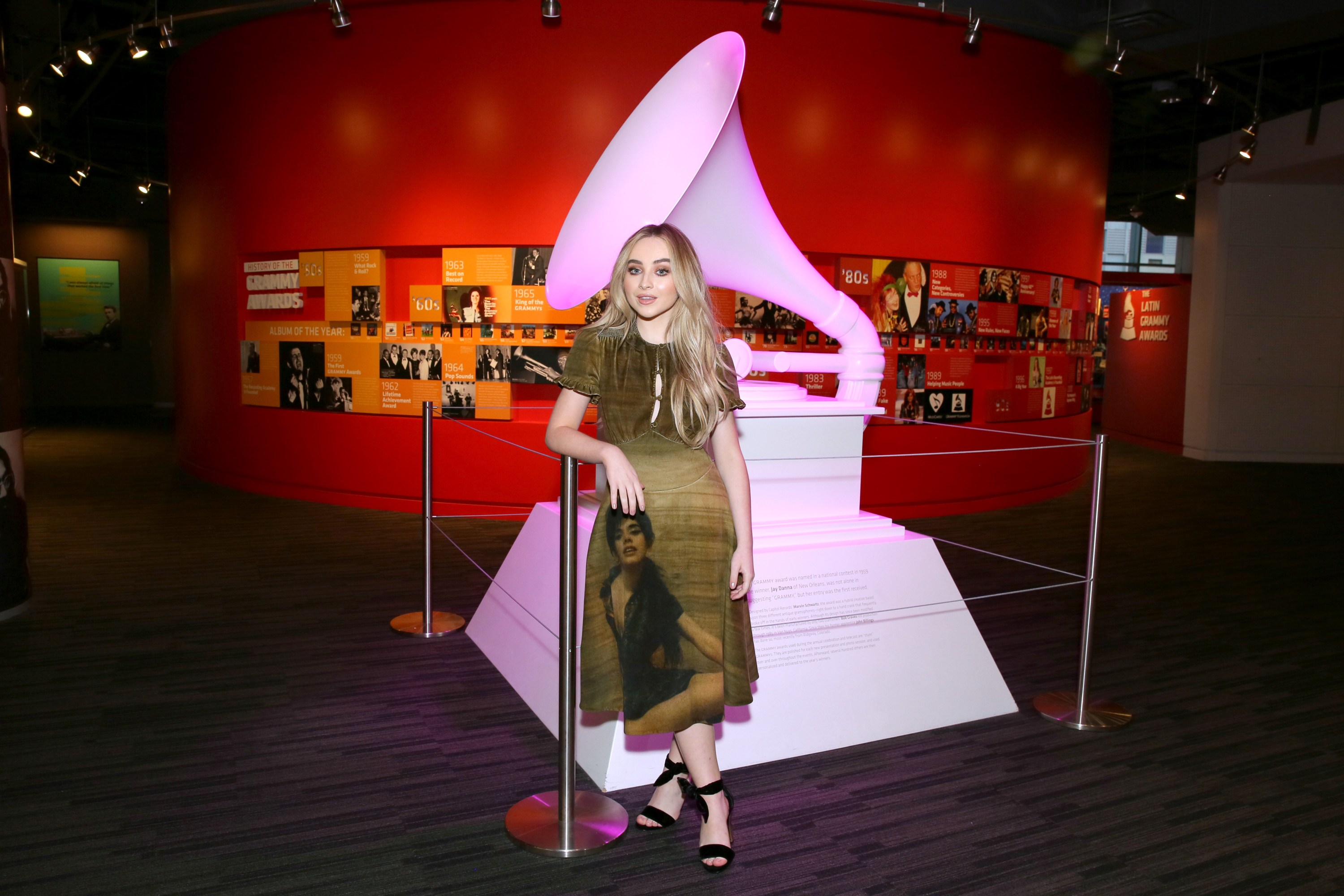 gram-mus-sl_003.jpg gram-mus-sl_003.jpg