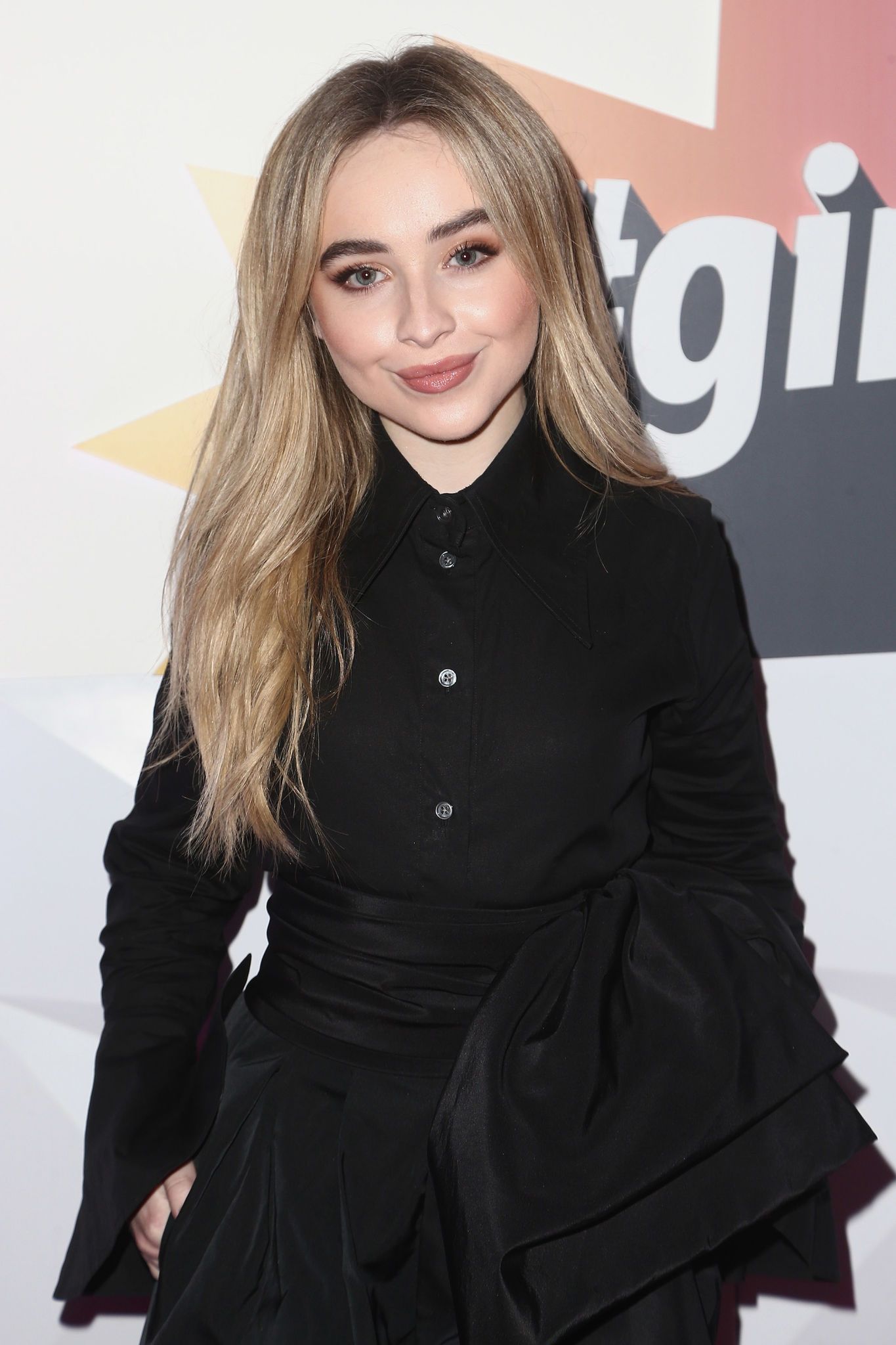 girlsup-carpet_015.jpg girlsup-carpet_015.jpg