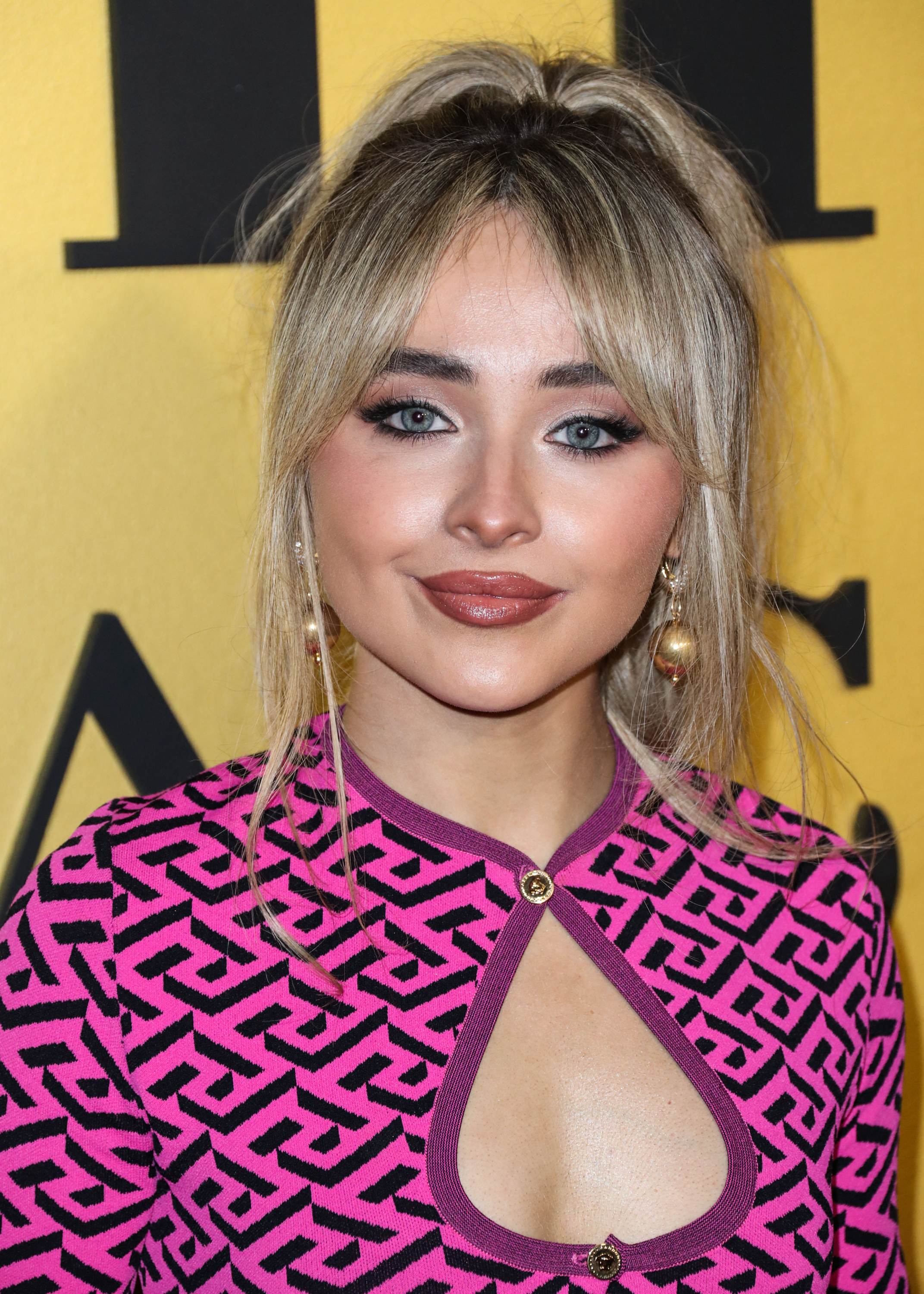 var-yhw-carpet_016.jpg var-yhw-carpet_016.jpg