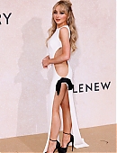 Filename=amfar-carpet_035.jpg
Filesize=704KiB
Dimensions=2001x3000
Date added=Feb 16, 2024 amfar-carpet_035.jpg