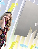 22vmas-carpet_113.jpg