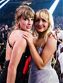 23vmas-04-audience_007.jpg