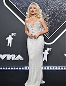 24-vmas-carpet_144.jpg