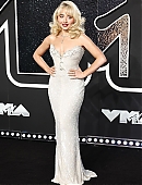 Filename=24-vmas-carpet_171.jpg
Filesize=477KiB
Dimensions=1366x2048
Date added=Sep 12, 2024 24-vmas-carpet_171.jpg