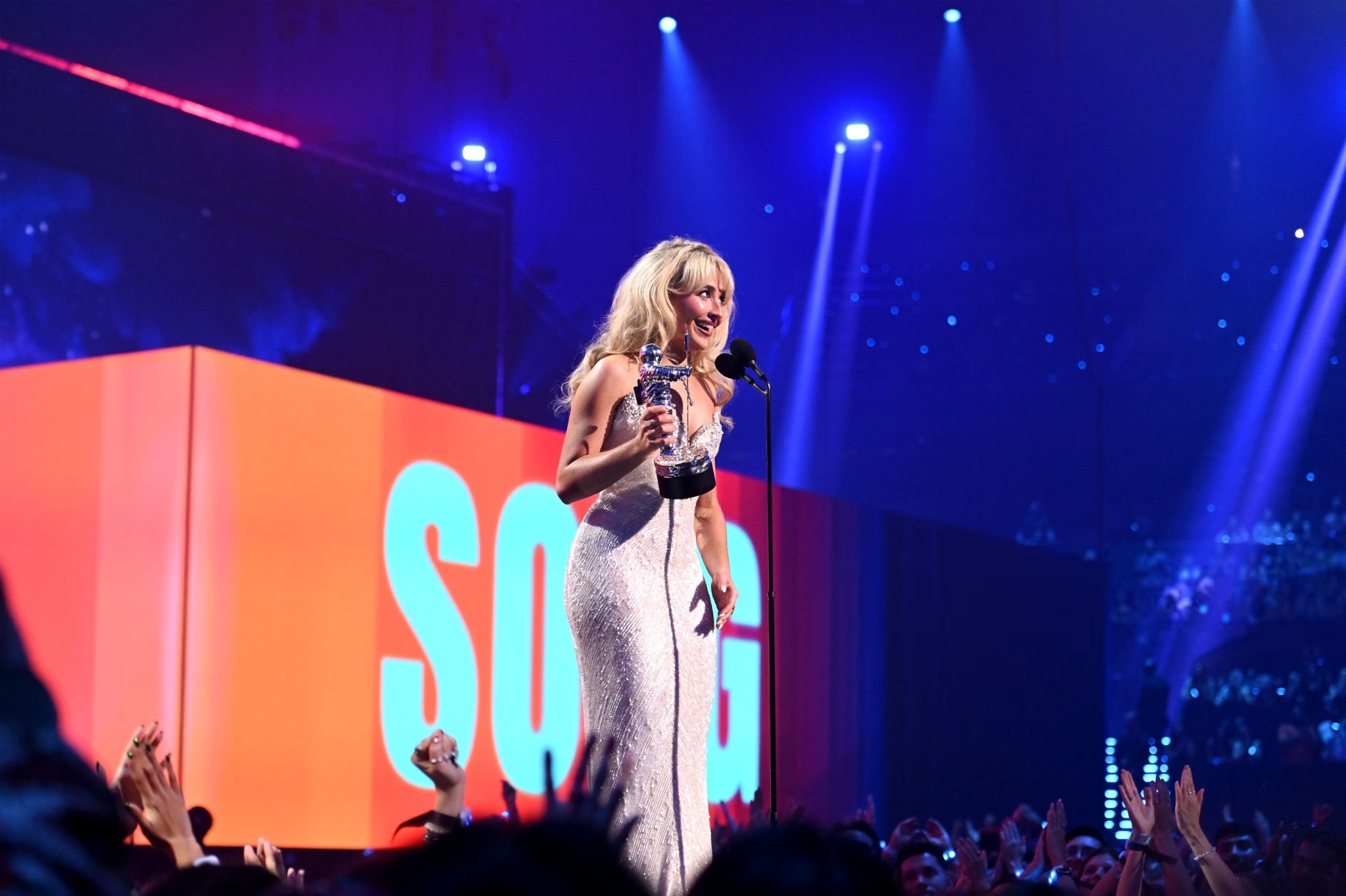 02-24vmas-show_037.jpg 02-24vmas-show_037.jpg