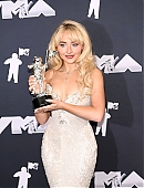 24-vmas-press_040.jpg