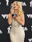 24-vmas-press_050.jpg