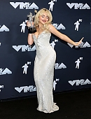 24-vmas-press_078.jpg