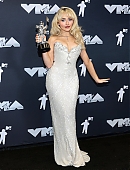 24-vmas-press_082.jpg