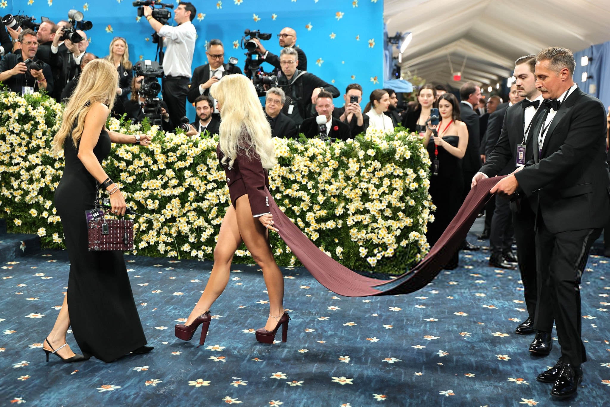 25-metgala-carpet_181.jpg