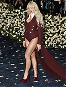 25-metgala-carpet_095.jpg