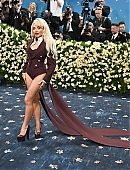 25-metgala-carpet_101.jpg