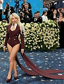 25-metgala-carpet_111.jpg