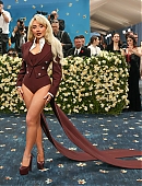 25-metgala-carpet_143.jpg