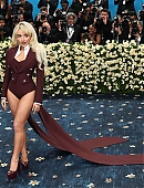 Filename=25-metgala-carpet_161.jpg
Filesize=497KiB
Dimensions=3000x2000
Date added=May 06, 2025 25-metgala-carpet_161.jpg