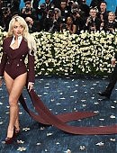 Filename=25-metgala-carpet_180.jpg
Filesize=494KiB
Dimensions=2656x2656
Date added=May 06, 2025 25-metgala-carpet_180.jpg