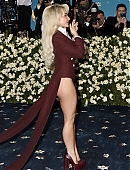 Filename=25-metgala-carpet_186.jpg
Filesize=497KiB
Dimensions=2067x3000
Date added=May 06, 2025 25-metgala-carpet_186.jpg