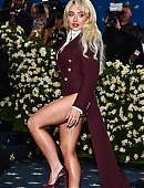 Filename=25-metgala-carpet_205.jpg
Filesize=495KiB
Dimensions=2000x3000
Date added=May 06, 2025 25-metgala-carpet_205.jpg
