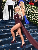 25-metgala-carpet_224.jpg