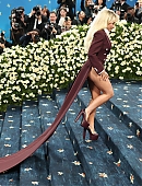 25-metgala-carpet_241.jpg