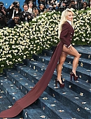 Filename=25-metgala-carpet_247.jpg
Filesize=495KiB
Dimensions=3000x2000
Date added=May 06, 2025 25-metgala-carpet_247.jpg