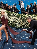 Filename=25-metgala-carpet_257.jpg
Filesize=493KiB
Dimensions=3000x2110
Date added=May 06, 2025 25-metgala-carpet_257.jpg
