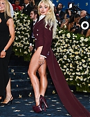 Filename=25-metgala-carpet_281.jpg
Filesize=485KiB
Dimensions=2000x3000
Date added=May 06, 2025 25-metgala-carpet_281.jpg