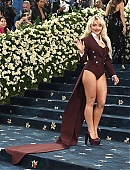 Filename=25-metgala-carpet_287.jpg
Filesize=499KiB
Dimensions=1953x2442
Date added=May 06, 2025 25-metgala-carpet_287.jpg