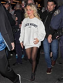 Filename=outside-latenight-sm25_088.jpg
Filesize=489KiB
Dimensions=2000x3000
Date added=Dec 09, 2025 outside-latenight-sm25_088.jpg