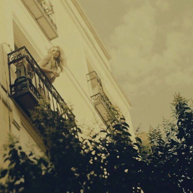 2016-single-08-12.jpg 2016-single-08-12.jpg