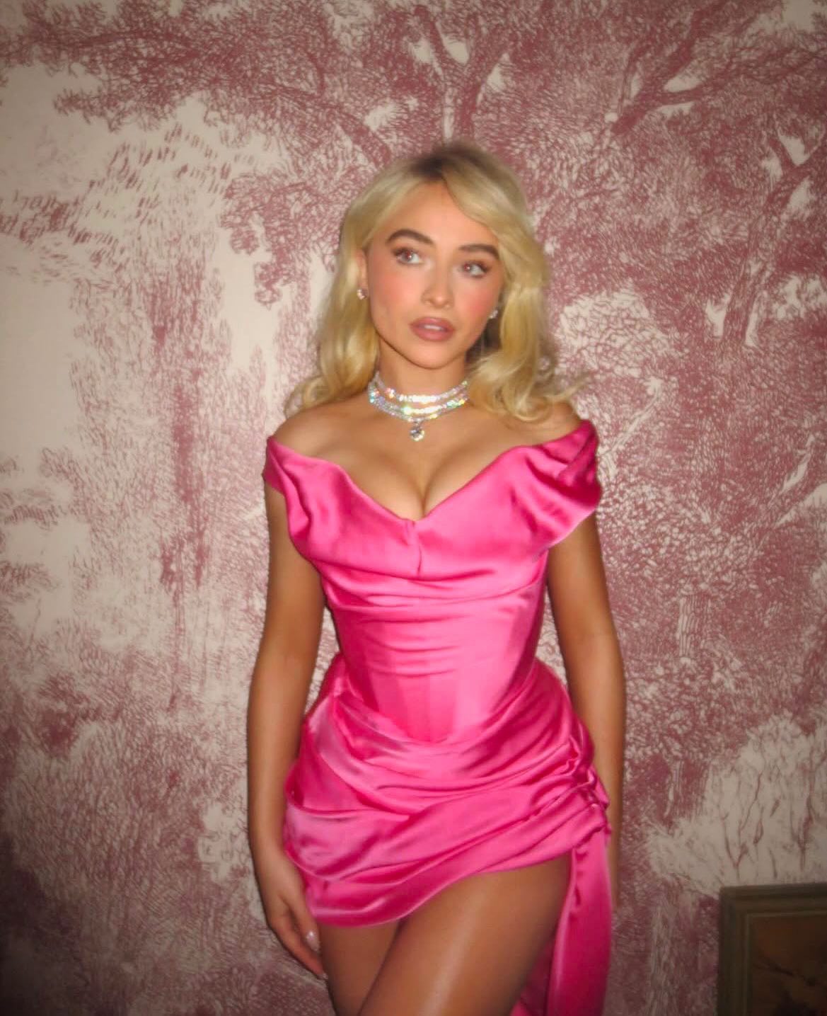 2025-01-06-smallset_001.jpg 2025-01-06-smallset_001.jpg