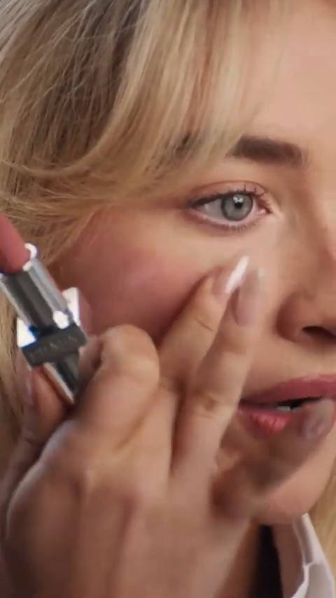 prada-lip-caps_011.jpg prada-lip-caps_011.jpg