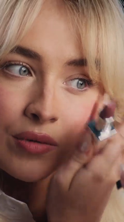 prada-lip-caps_013.jpg prada-lip-caps_013.jpg