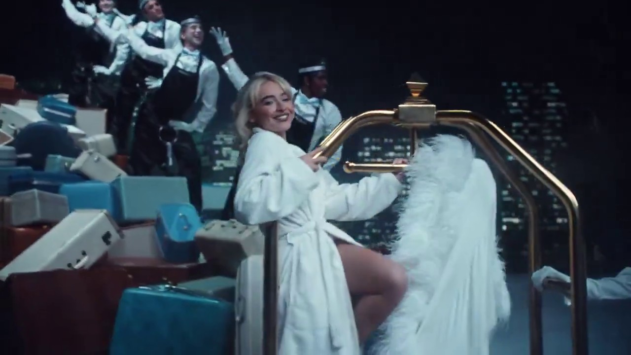 redken-leave-in-camp-vid_026.jpg redken-leave-in-camp-vid_026.jpg