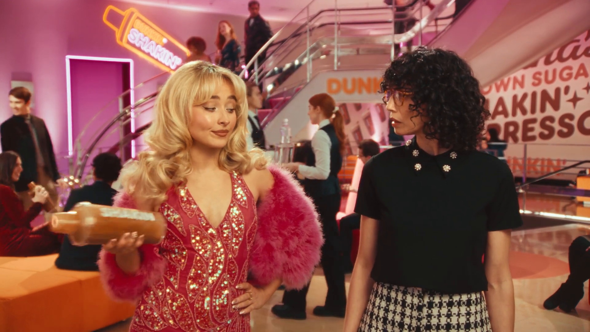 sc-dunkin-vid-caps_005.jpg sc-dunkin-vid-caps_005.jpg