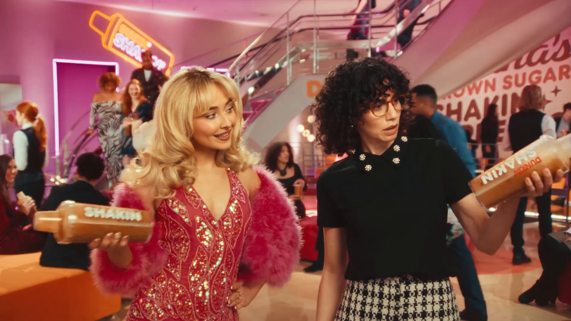 sc-dunkin-vid-caps_008.jpg sc-dunkin-vid-caps_008.jpg