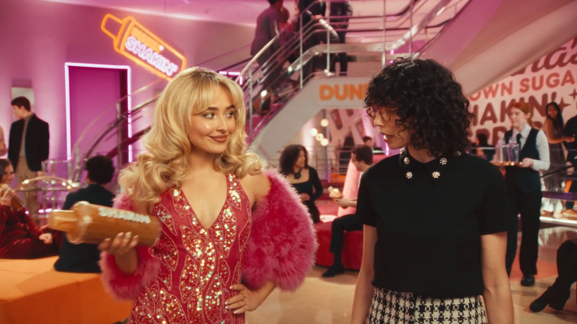 sc-dunkin-vid-caps_009.jpg sc-dunkin-vid-caps_009.jpg