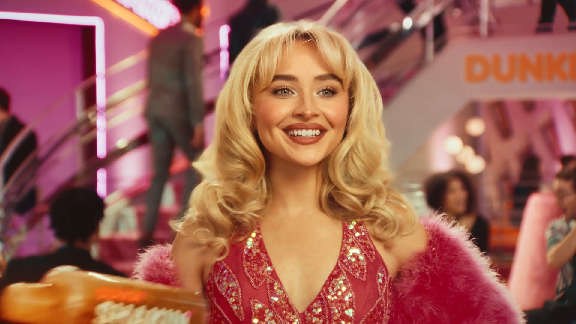 sc-dunkin-vid-caps_017.jpg sc-dunkin-vid-caps_017.jpg