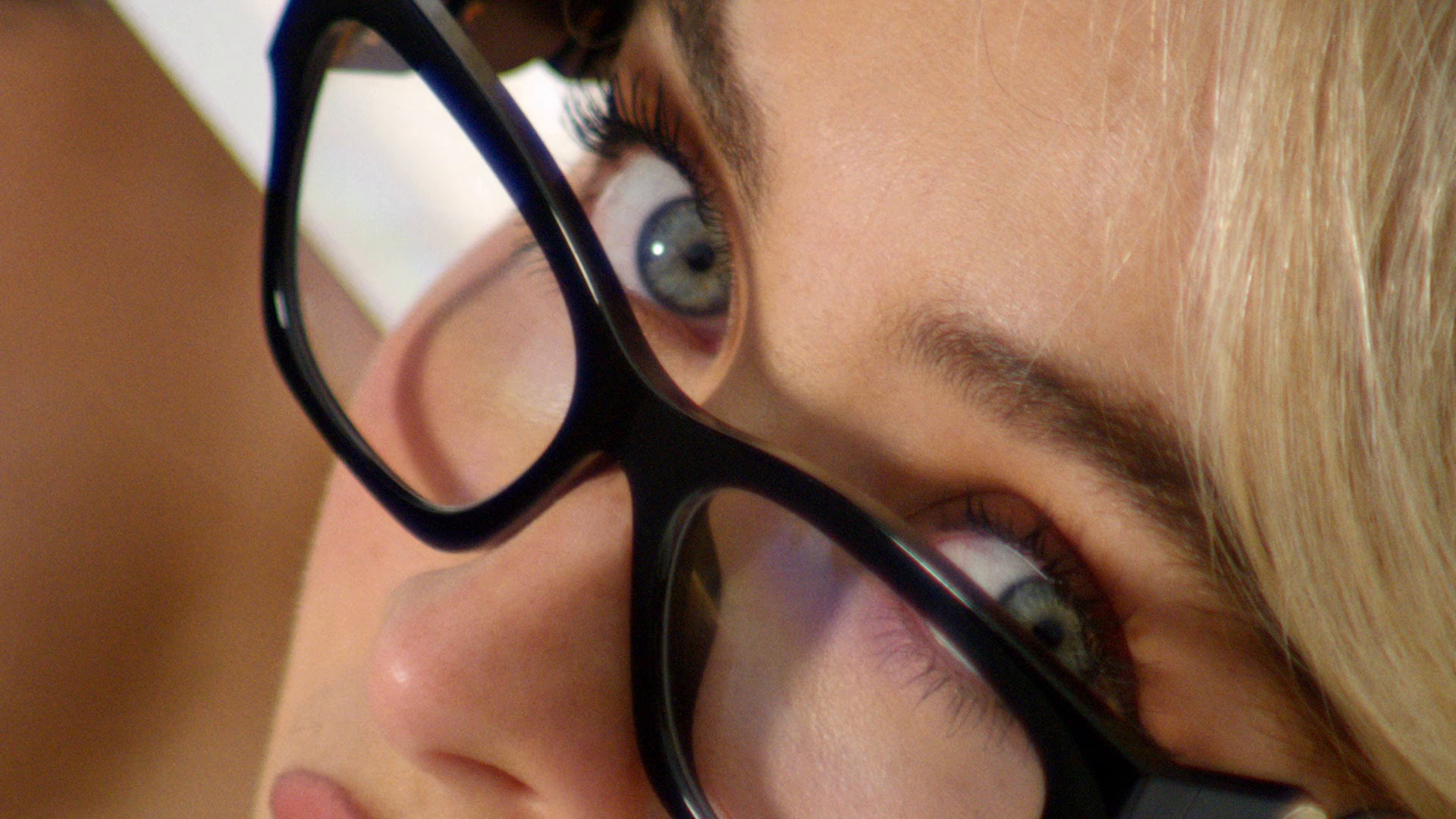 versace-biggie-cat-glasses-video_004.jpg versace-biggie-cat-glasses-video_004.jpg