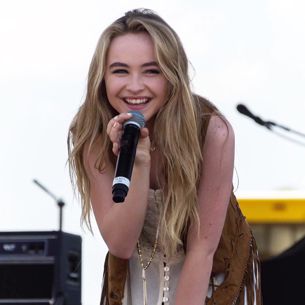 15-ball-fest-perf_003.jpg 15-ball-fest-perf_003.jpg