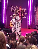 dc-fanfest-aus-perf_048.jpg