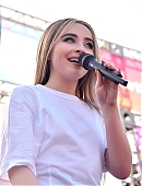 18-wangotango-vill-perf_003.jpg