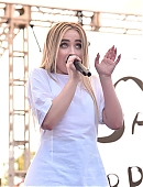 18-wangotango-vill-perf_006.jpg