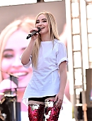 18-wangotango-vill-perf_011.jpg