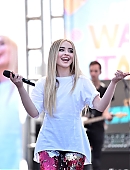 18-wangotango-vill-perf_014.jpg