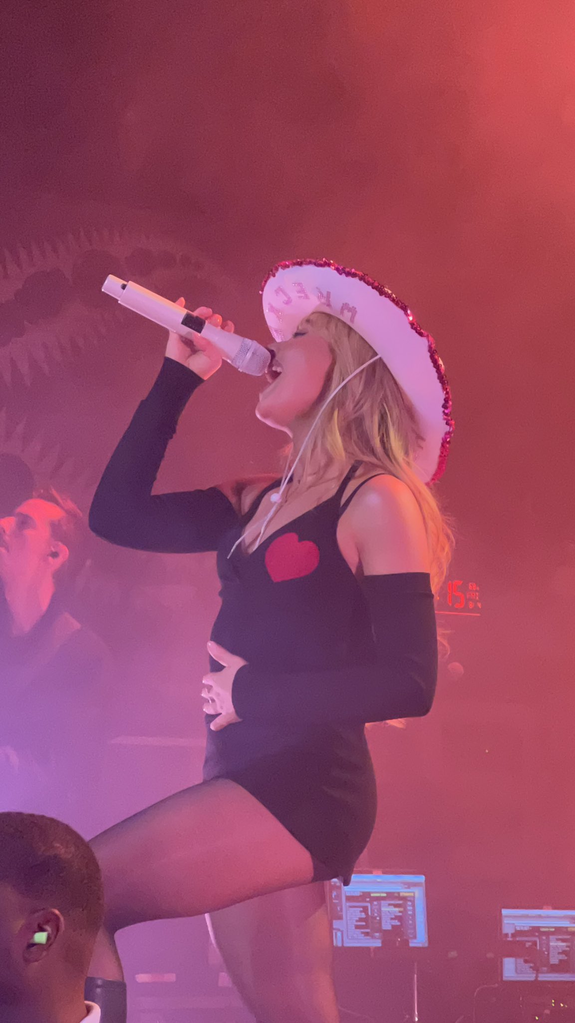 lolla-aftershow_018.jpg lolla-aftershow_018.jpg